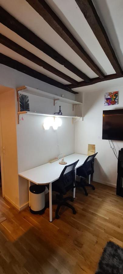 Cozy Apt Heart Of Paris, 3 Mins Louvre Apartment Exterior photo